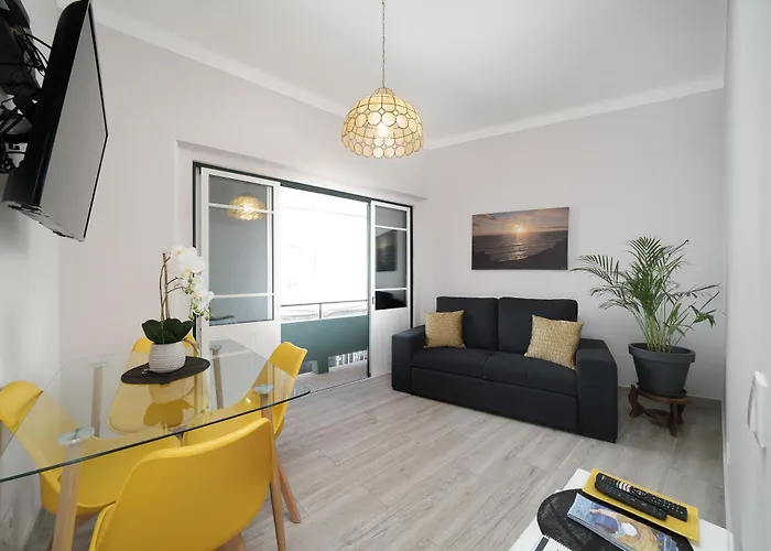 Spacious Stylish 公寓